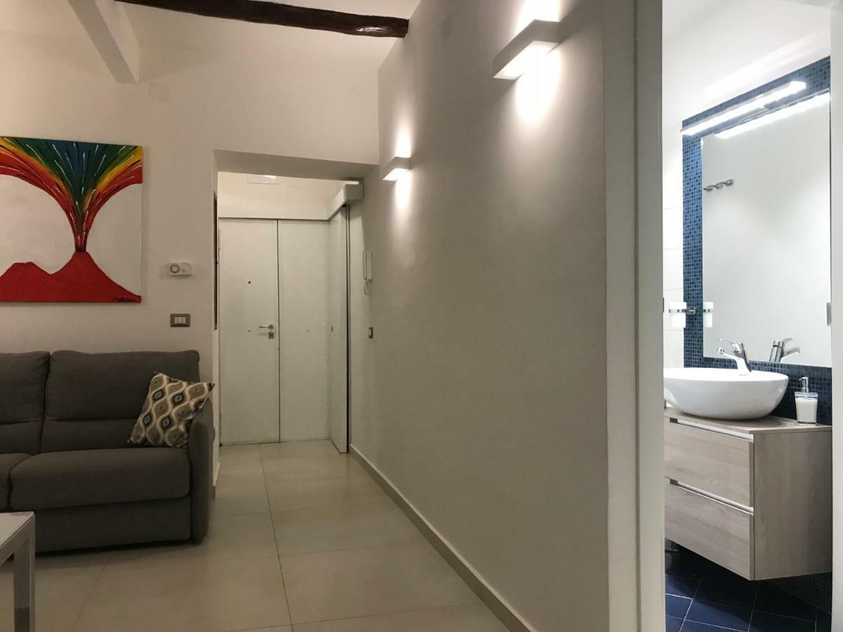 Napoli Plebiscito Apartment Bagian luar foto
