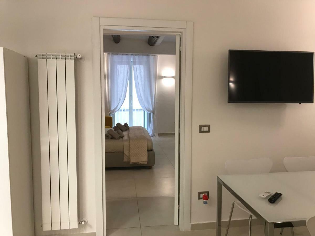 Napoli Plebiscito Apartment Bagian luar foto